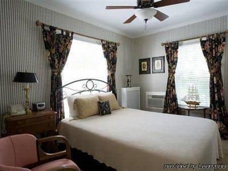 Maplewood Hotel