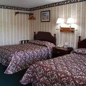 Lenox Inn