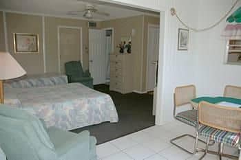 Dolphin Inn Resort