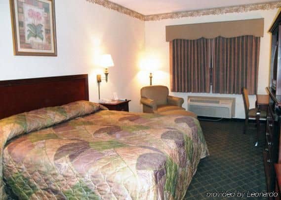Baymont Inn and Suites Geneseo