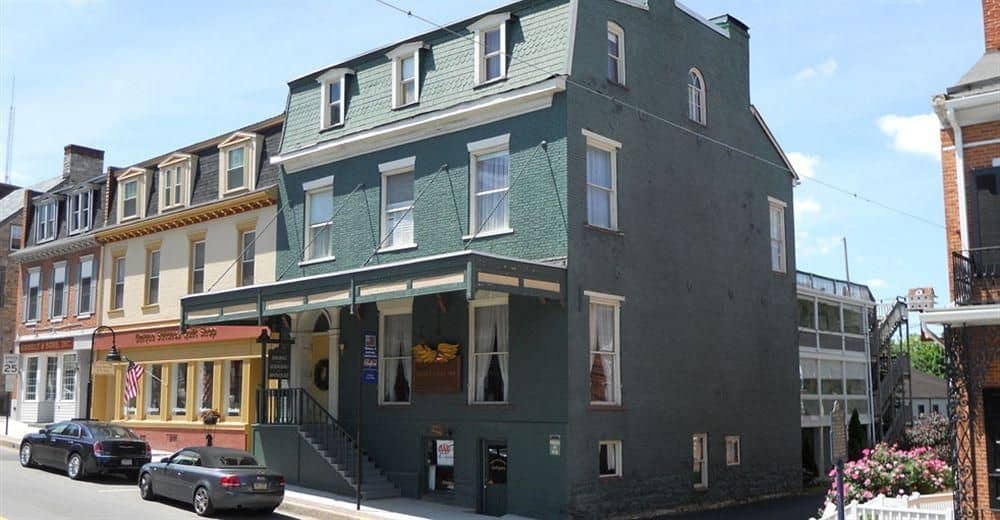 Golden Eagle Inn