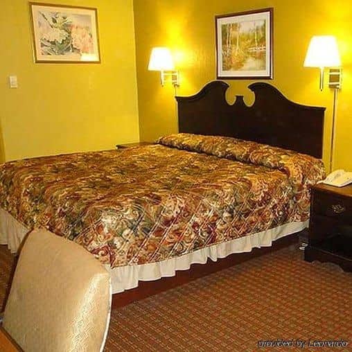 Relax Inn St. Robert