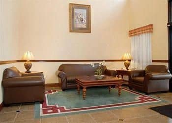 Comfort Suites