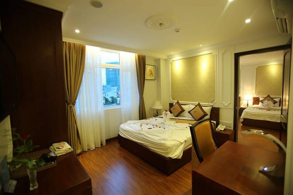 Orange Hotel