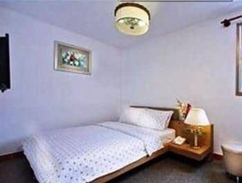 A&EM Hotel 150 Le Thanh Ton