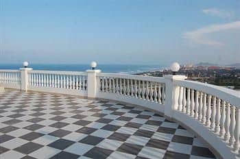 Starlet Hotel