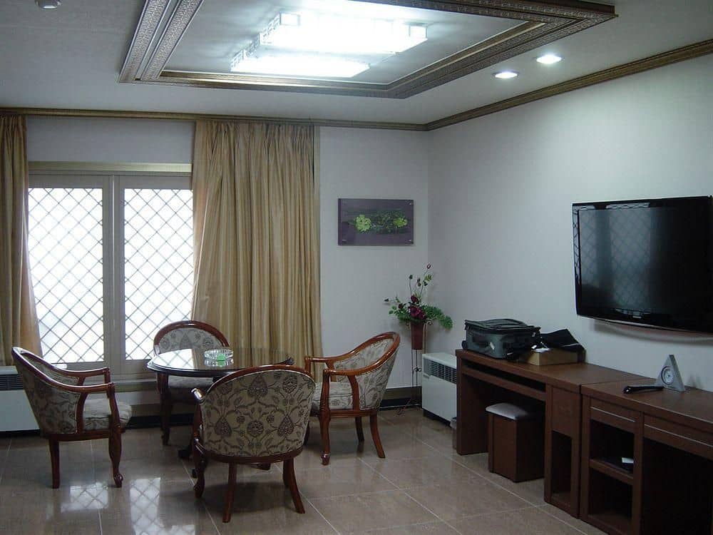 Regency Suwon Hotel