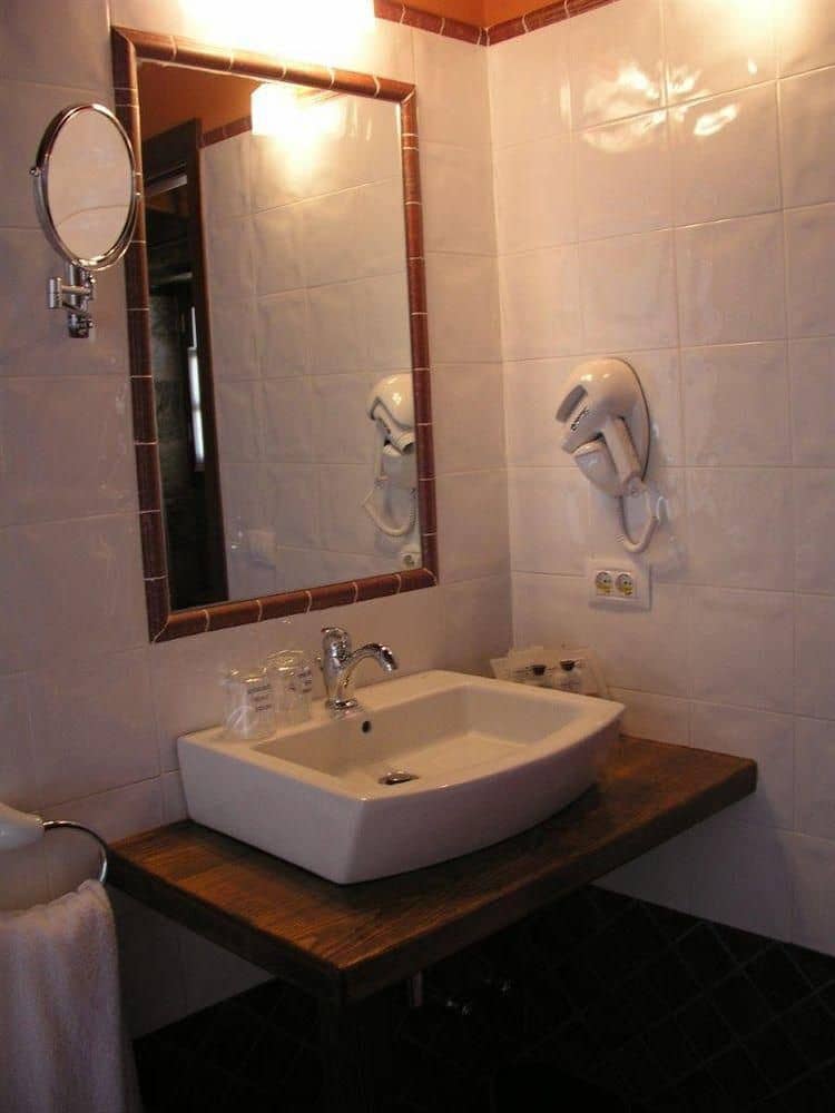 Hotel Rural Fonda de la Tea