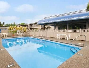 Lions Gate Travelodge Lions Gate Travelodge