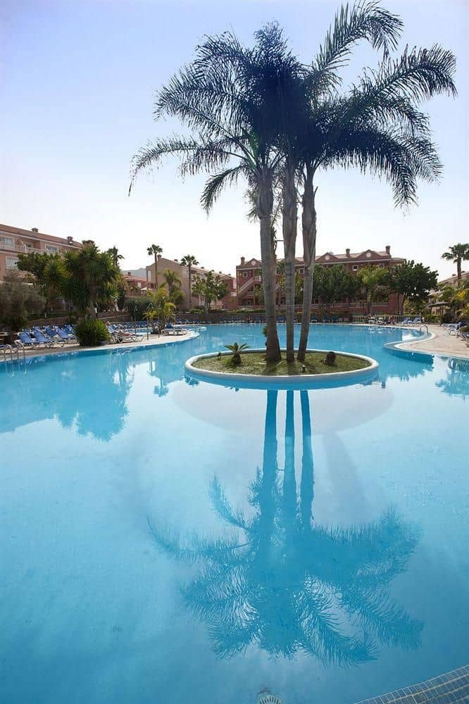 El Duque Aparthotel