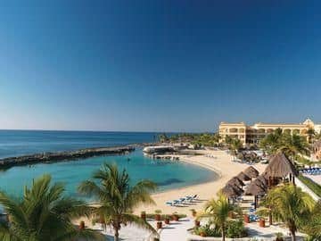 Hard Rock Cove R. Maya Familia Hard Rock Cove R. Maya Familia
