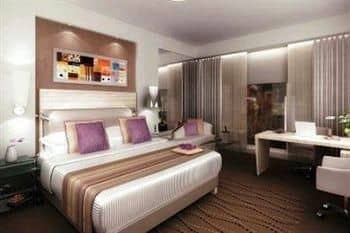 Park Plaza Park Plaza