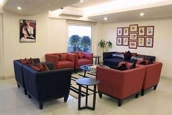 Hotel Red Fox