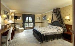 The Hillcrest Hotel