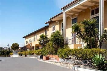 Ares Hotel