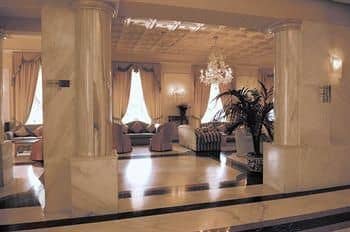 Hotel Plaza E De Russie