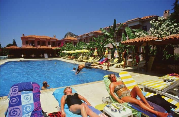 Perdikia Beach Hotel