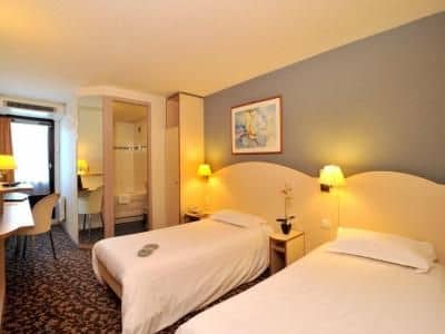 Hotel Kyriad Annecy Sud - Cran Gevrier Hotel Kyriad Annecy Sud - Cran Gevrier