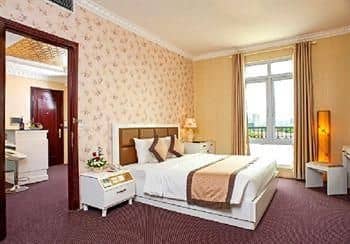 Cherry II Hotel