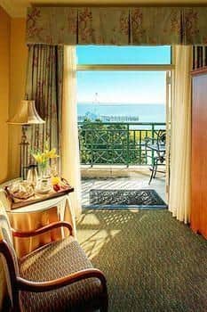 HarbourView Inn