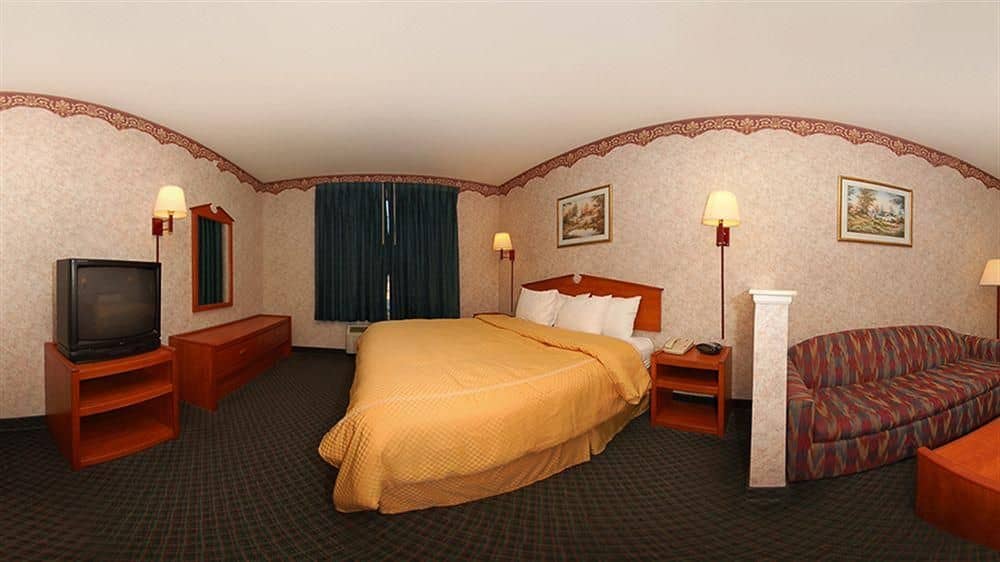 Comfort Suites Near Alliance