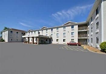Super 8 Springfield South