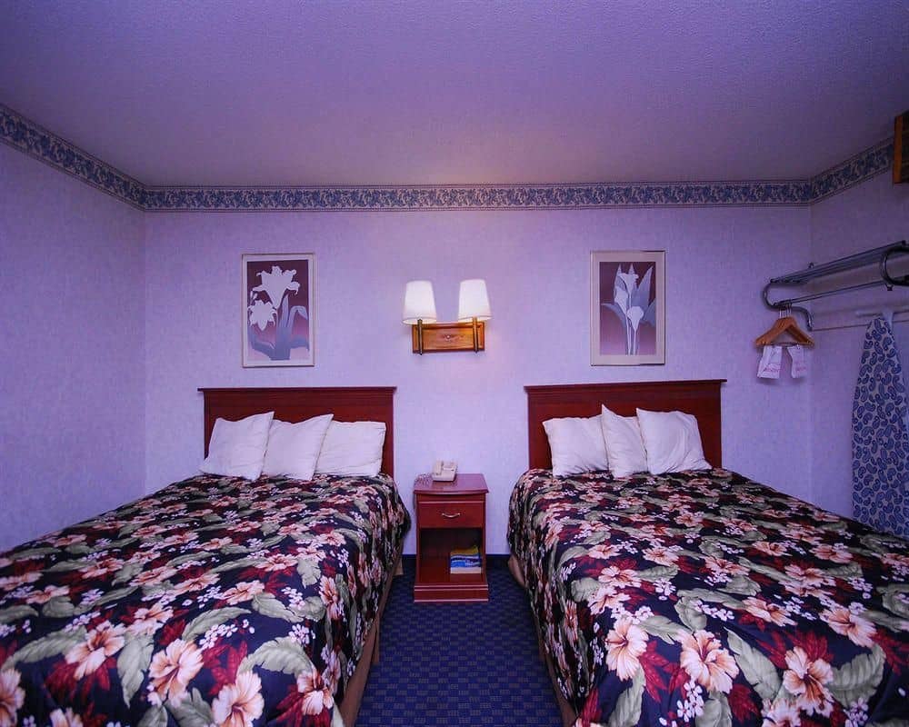 Econo Lodge Near Home Depot Center