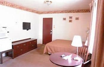 America's Best Value Inn- Golden Bear Inn America's Best Value Inn- Golden Bear Inn