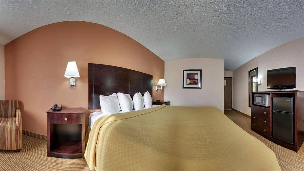 Quality Inn & Suites Quality Inn & Suites