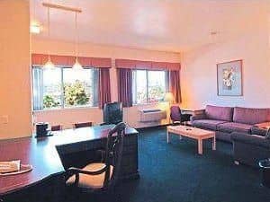 Hawthorn Suites By Wyndham