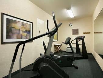 Baymont Inn And Suites Waterfo