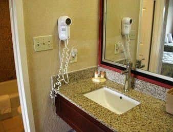 Days Inn Cruiseport