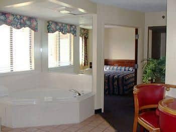 Family Inns of America Twin Malls