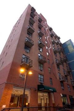 Metro Apartments