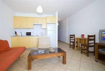 La Avenida Apartamentos