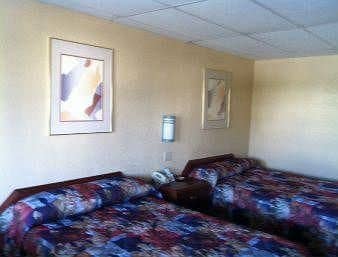 Knights Inn Norfolk
