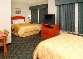 Comfort Inn & Suites Comfort Inn & Suites