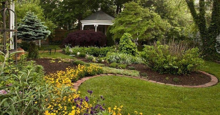 The Oaks Victorian Inn