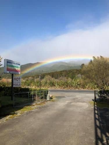 Rainbow Motel & Hot Pools