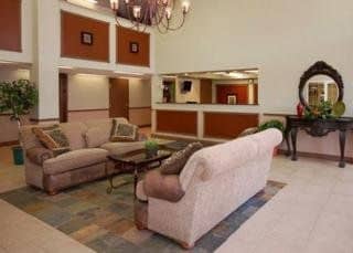Suburban Extended Stay South of Downtown Tinker AFB West