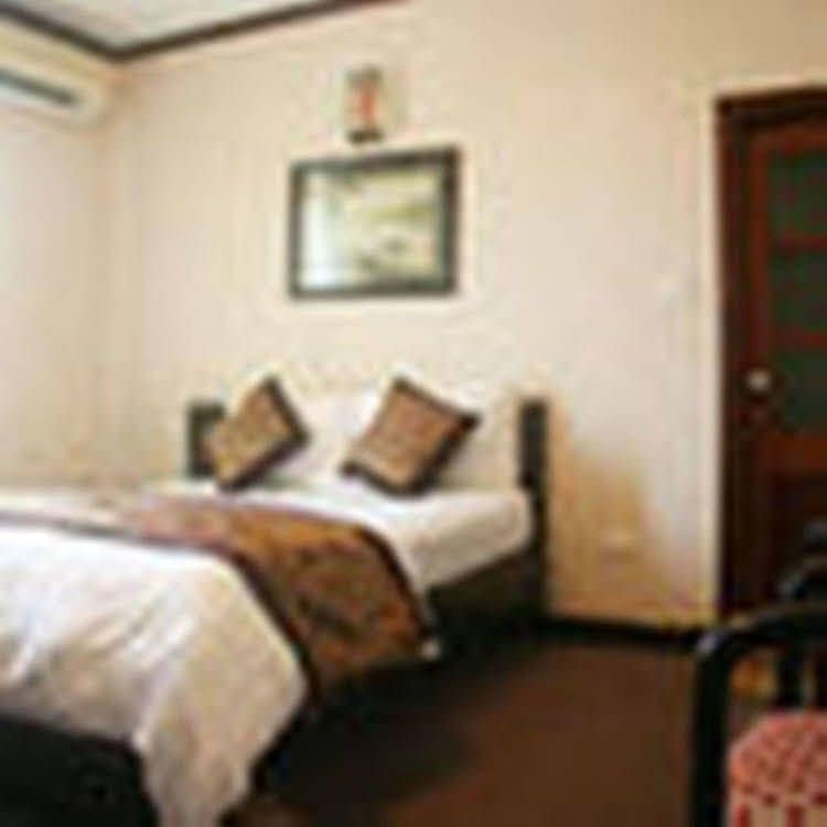Phuong Thu Hotel
