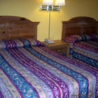 Budget Host Inn