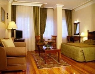 Uyan Hotel