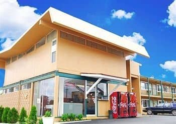Rodeway Inn & Suites