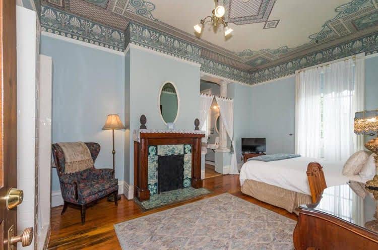 Lumber Baron Inn and Gardens