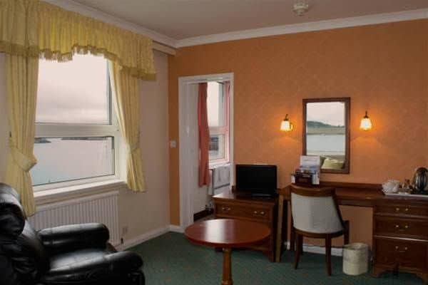 Lochalsh Hotel