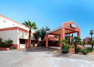 Quality Inn & Suites Downtown
