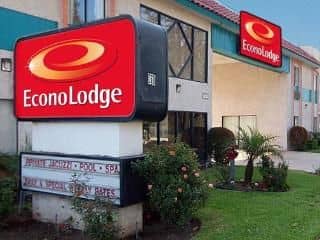 Econo Lodge South
