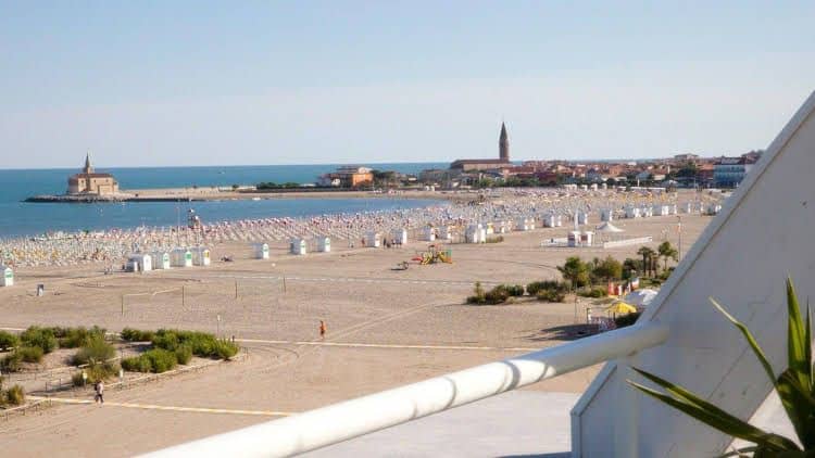 Hotel Lux