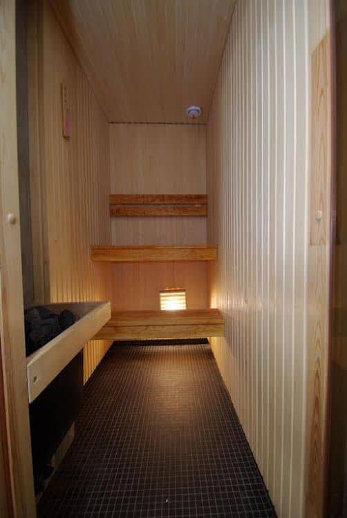 Komeedi Apartment
